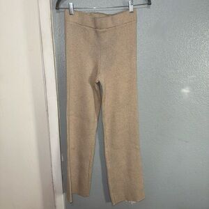 Woman’s Tan Ribbed Pants